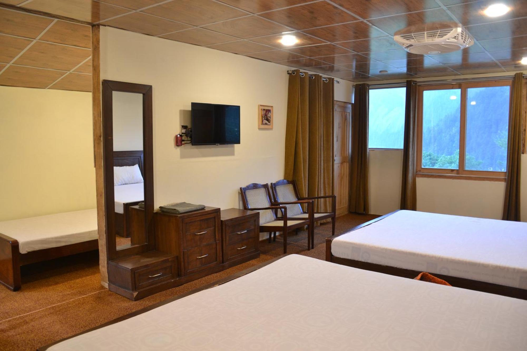 West End Lodges Neelum Ngoại thất bức ảnh